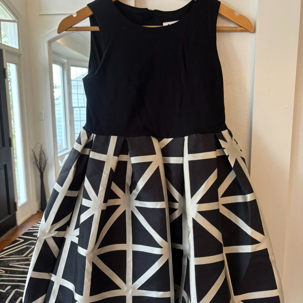 NWT beautiful formal girls Milly dress - size 12